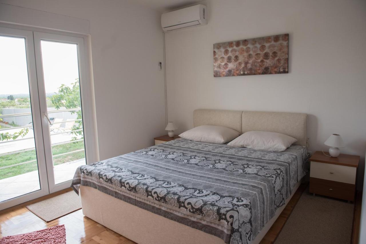 فيلا Dubis House زادار المظهر الخارجي الصورة